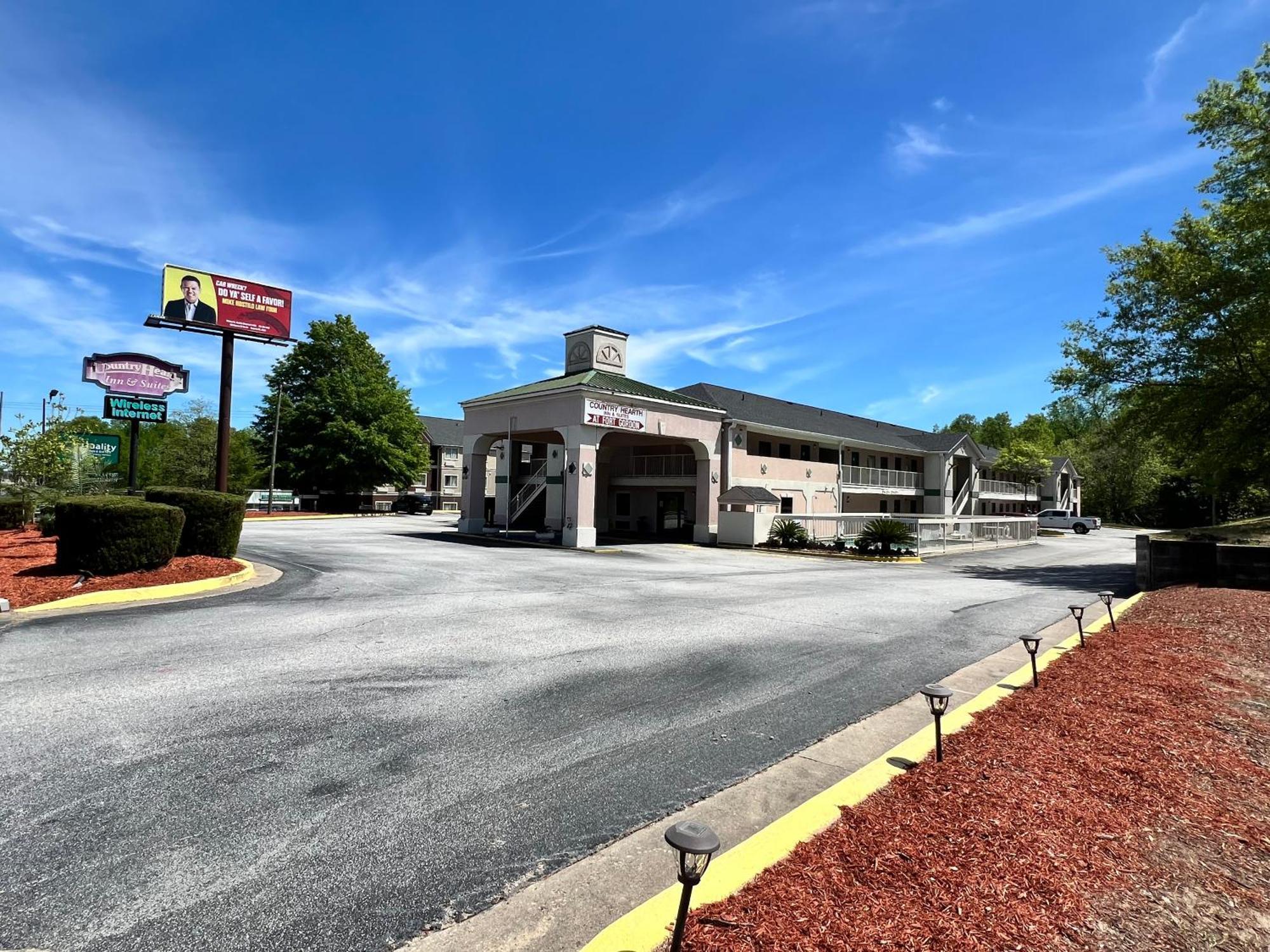 Country Hearth Inn & Suites Augusta Exteriér fotografie