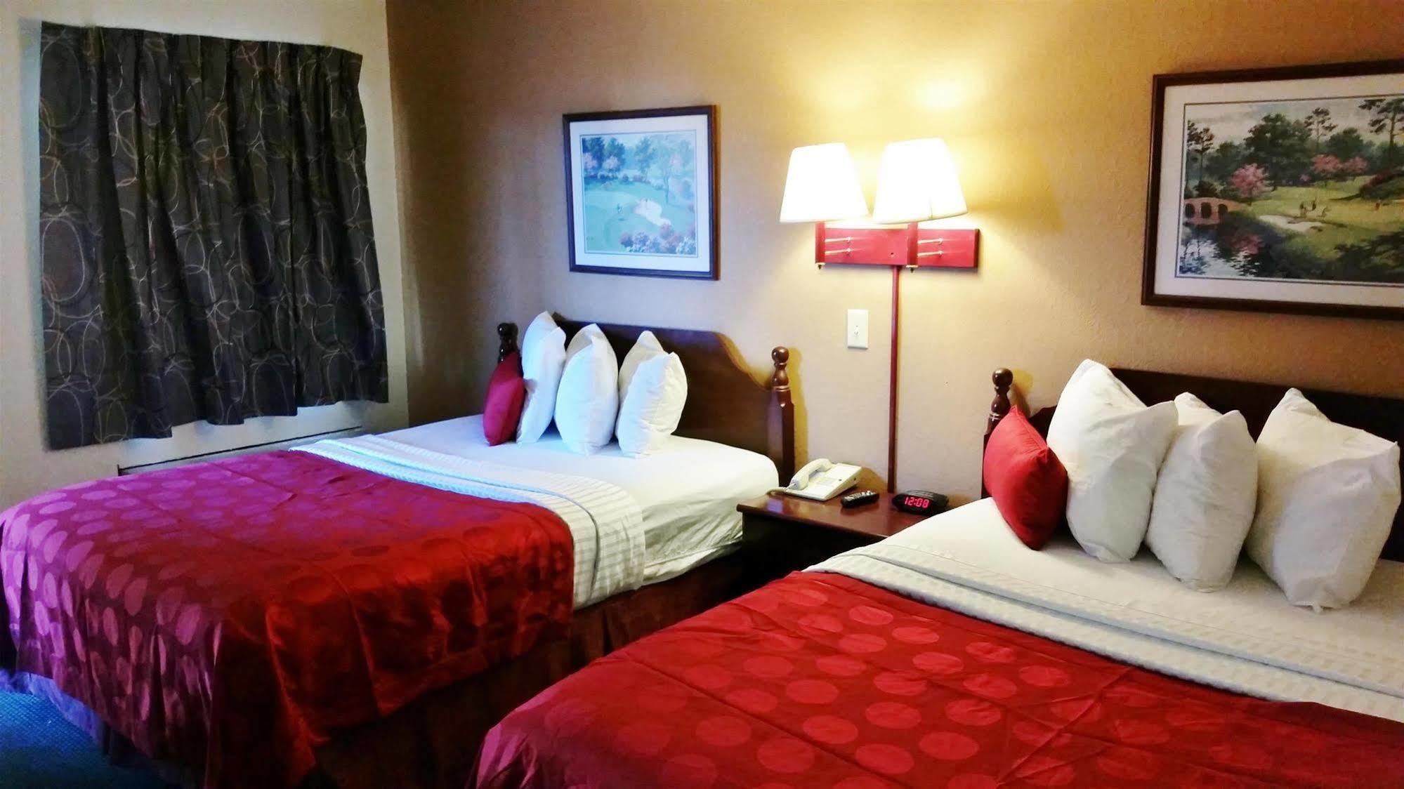 Country Hearth Inn & Suites Augusta Exteriér fotografie